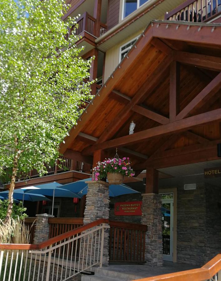 Sunny Tranquil Woods Turret In Falcon Crest Lodge Canmore Zewnętrze zdjęcie